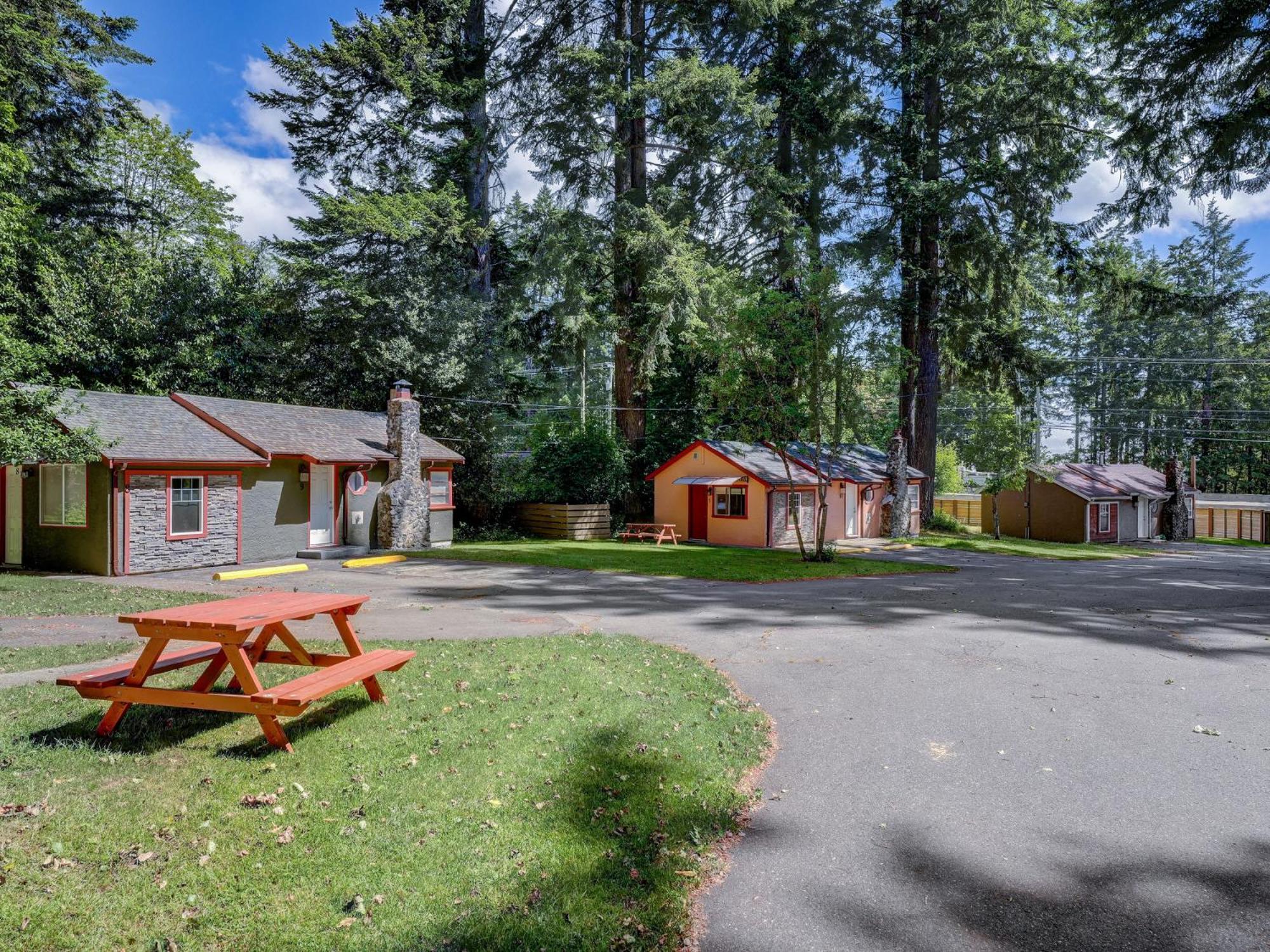 Malahat Bungalows Motel Exteriér fotografie